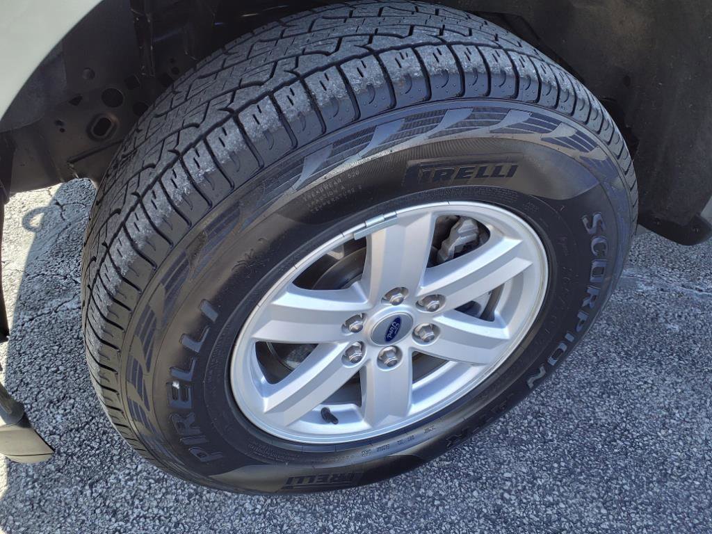 Used 2023 Ford F150 XLT image 9