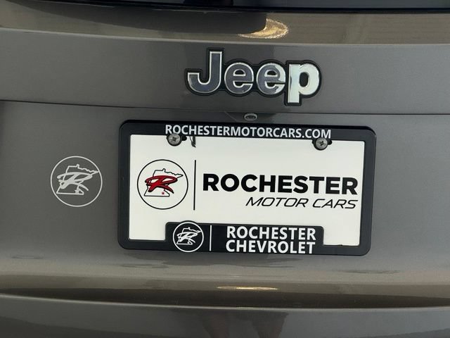 Used 2016 Jeep Renegade Limited AWD/4WD image 47