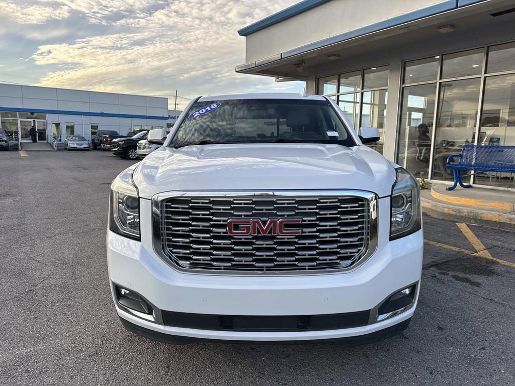 Used 2018 GMC Yukon Denali w/ Denali Ultimate Package image 2