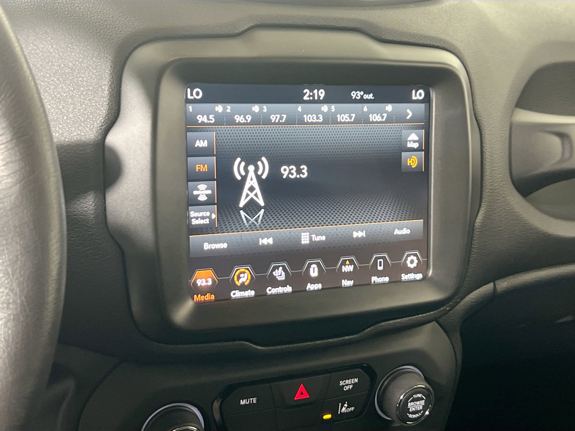 Used 2022 Jeep Renegade Latitude w/ Convenience Group image 15