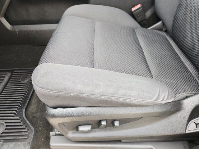 Used 2018 Chevrolet Silverado 1500 LT w/ Texas Edition image 27