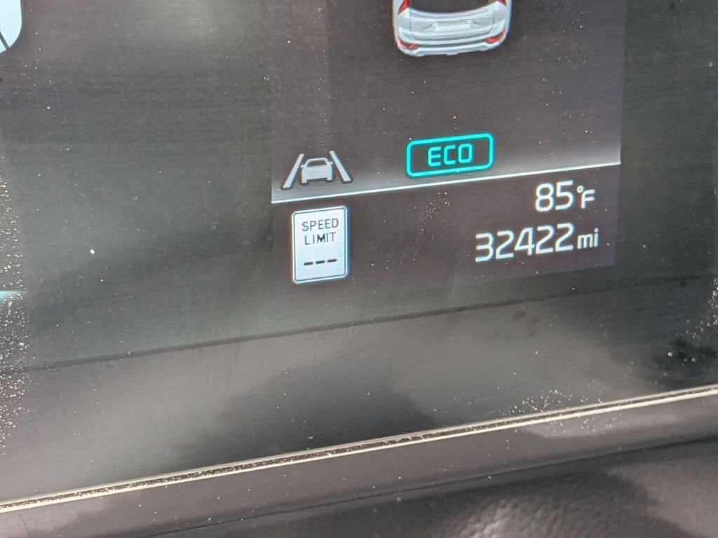 Used 2025 Kia Niro LX FWD image 21