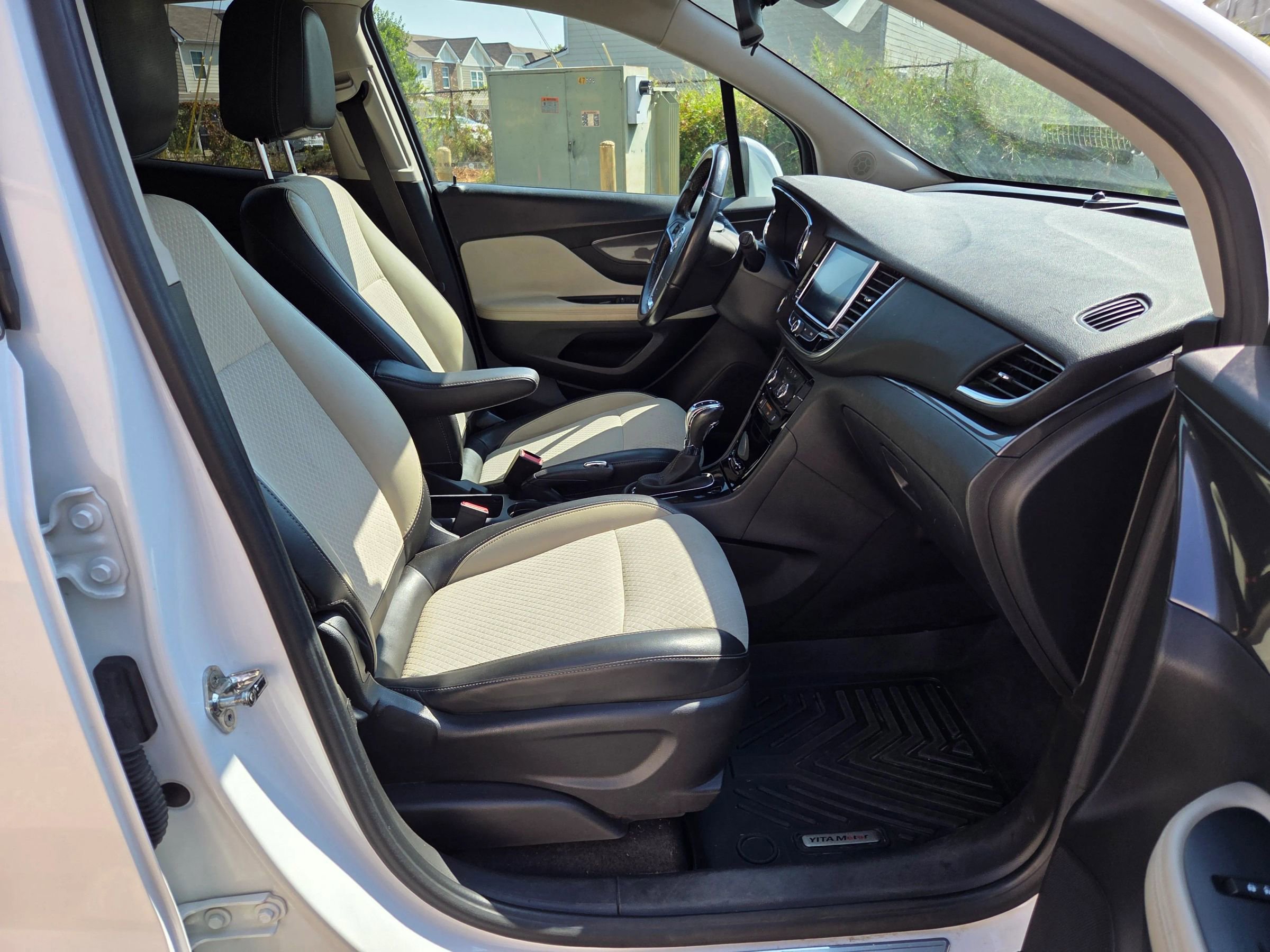 Used 2018 Buick Encore Preferred FWD image 17