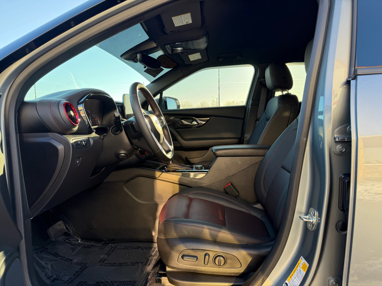 Used 2025 Chevrolet Blazer RS w/ Driver Confidence II Package image 15