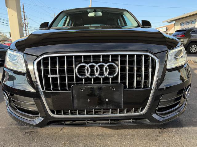 Used 2017 Audi Q5 2.0T Premium w/ Audi MMI Navigation Plus AWD/4WD image 2