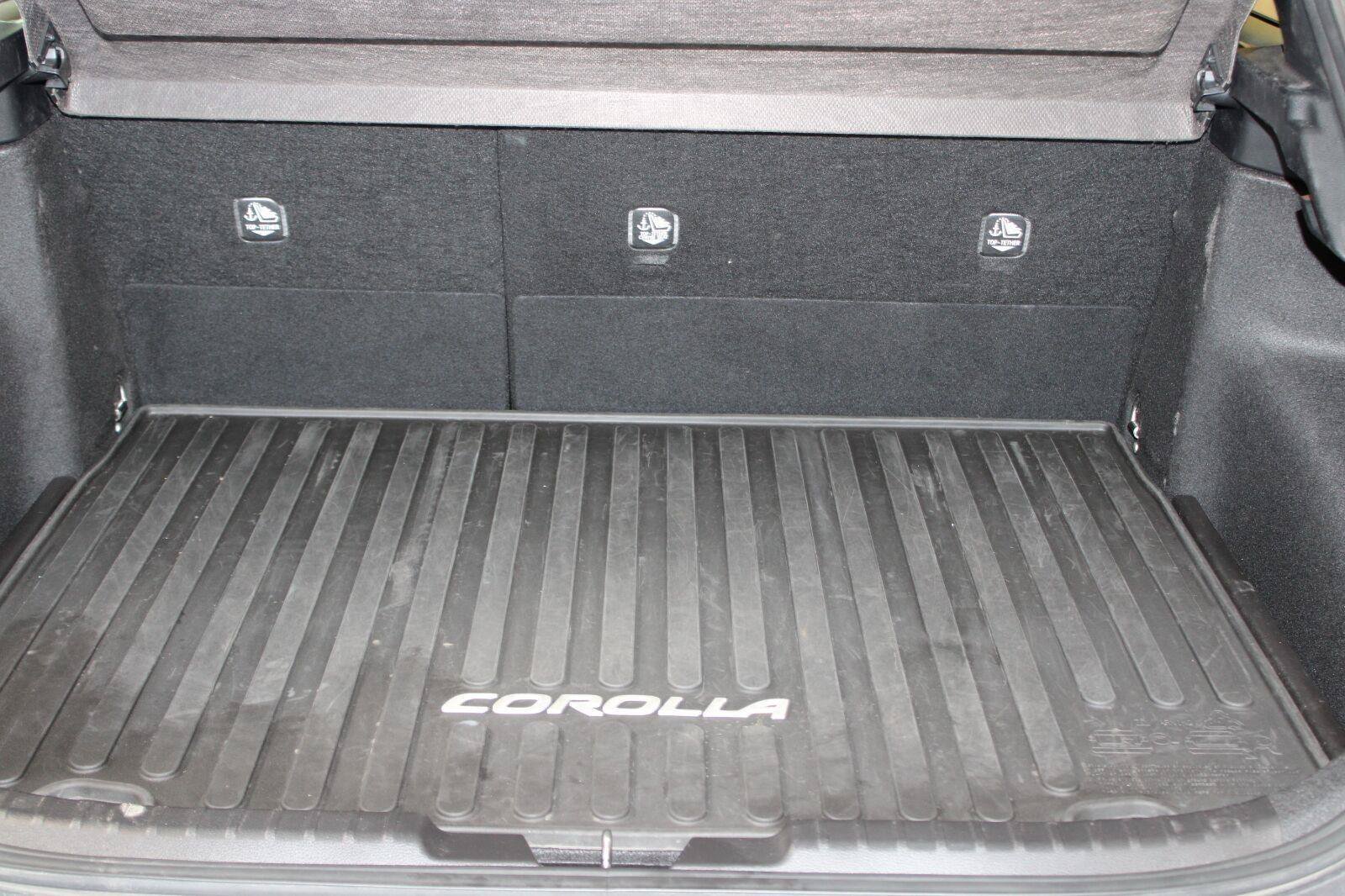 Used 2021 Toyota Corolla XSE FWD image 32