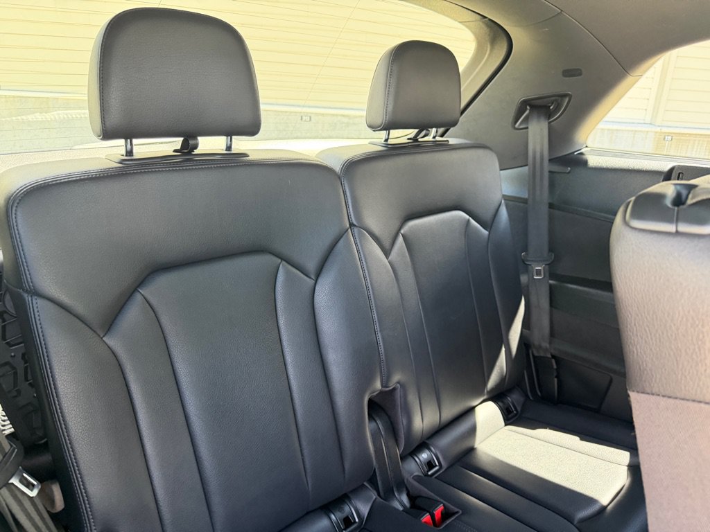 Used 2019 Audi Q7 3.0T Premium w/ Convenience Package AWD/4WD image 23