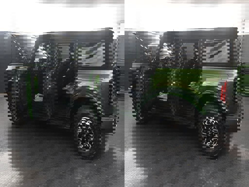 Used 2023 Ford Bronco Outer Banks image 42