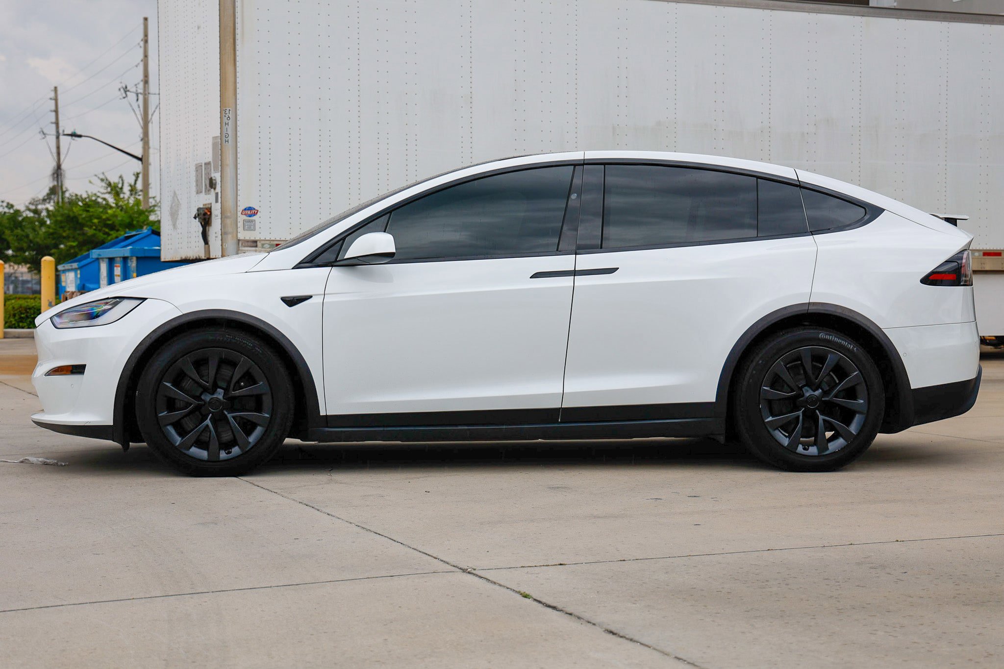 Used 2022 Tesla Model X AWD/4WD image 4