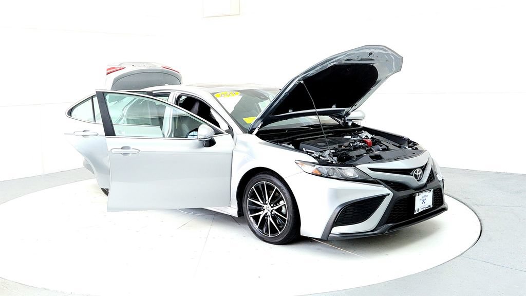 Certified 2024 Toyota Camry SE w/ Cold Weather Package AWD/4WD image 12
