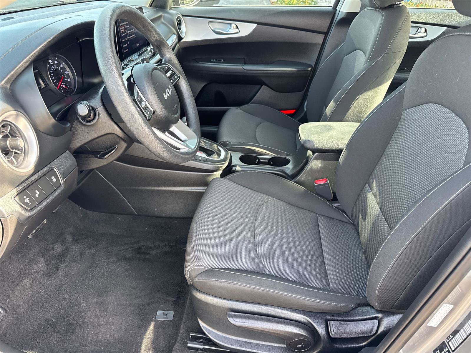 Used 2023 Kia Forte LXS w/ LXS Technology Package FWD image 26