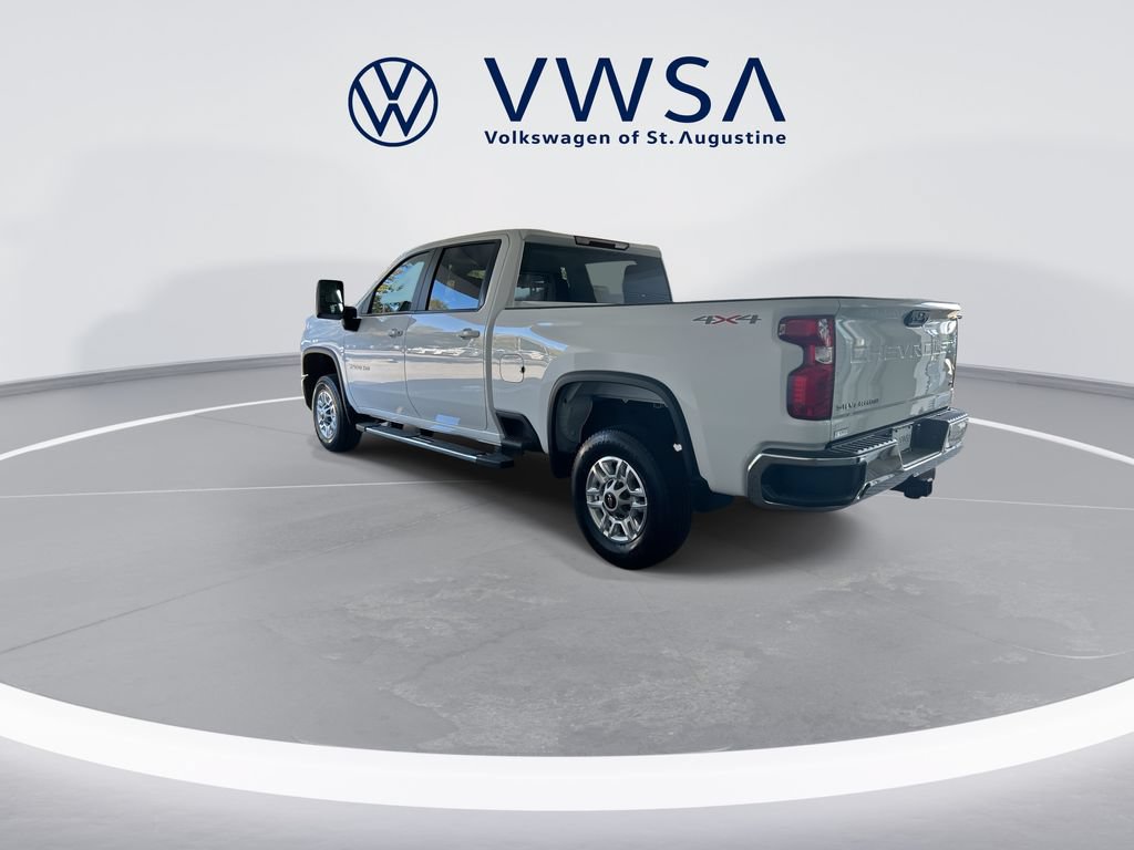 Used 2025 Chevrolet Silverado 2500 LT w/ Convenience Package AWD/4WD image 5