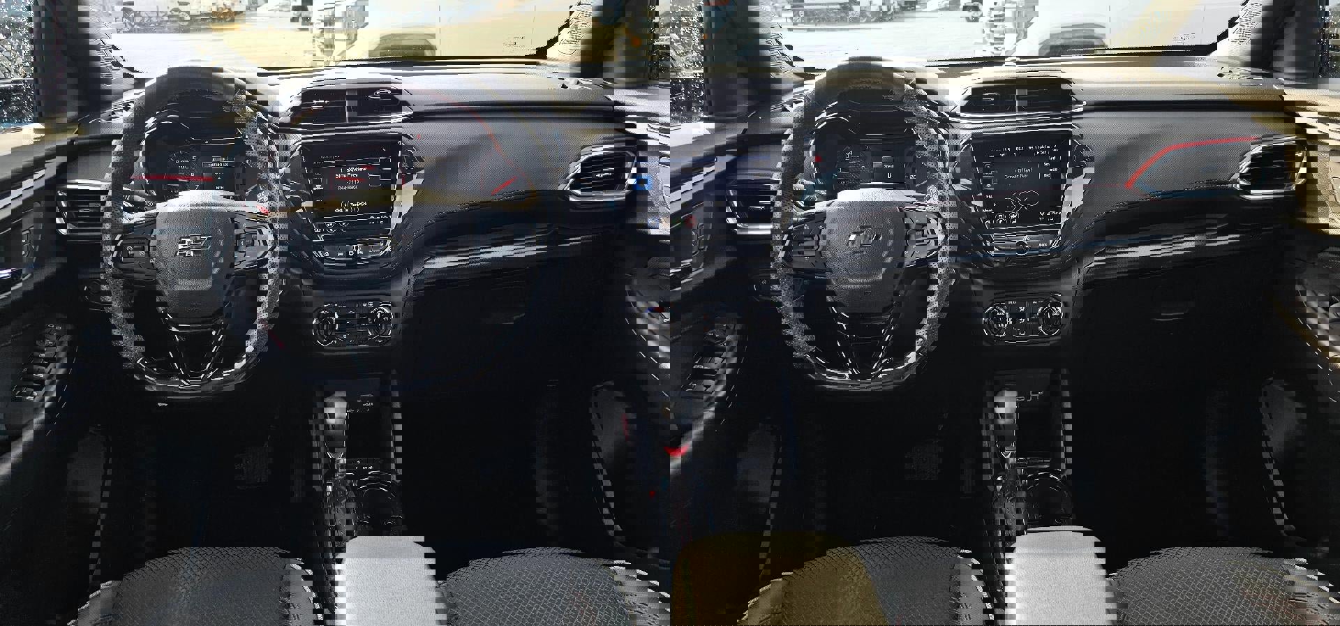 Used 2023 Chevrolet TrailBlazer RS w/ Convenience Package image 12