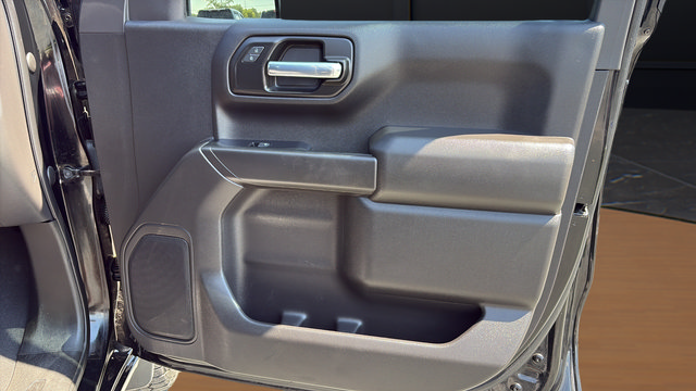 Used 2022 Chevrolet Silverado 1500 Custom AWD/4WD image 23