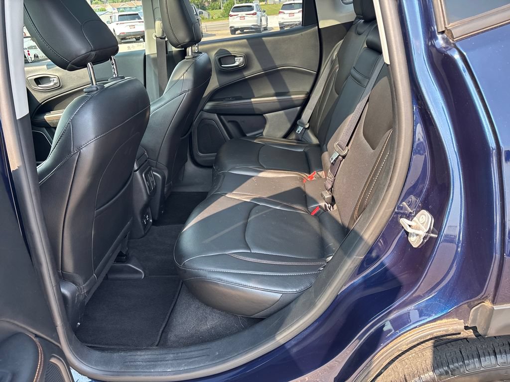 Used 2018 Jeep Compass Limited w/ Navigation Group AWD/4WD image 28