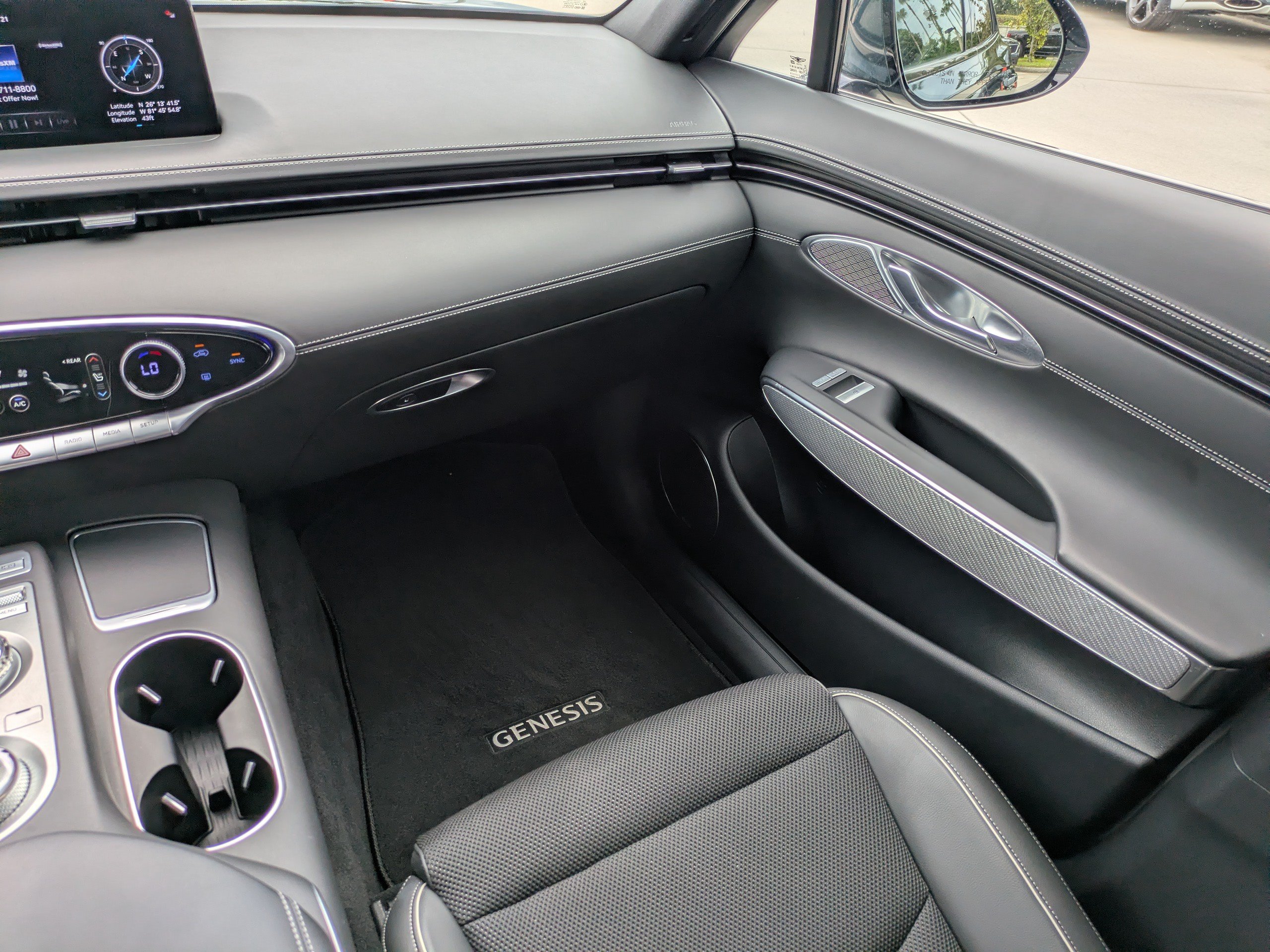 Certified 2024 Genesis GV70 2.5T w/ Sport Prestige Package AWD/4WD image 16