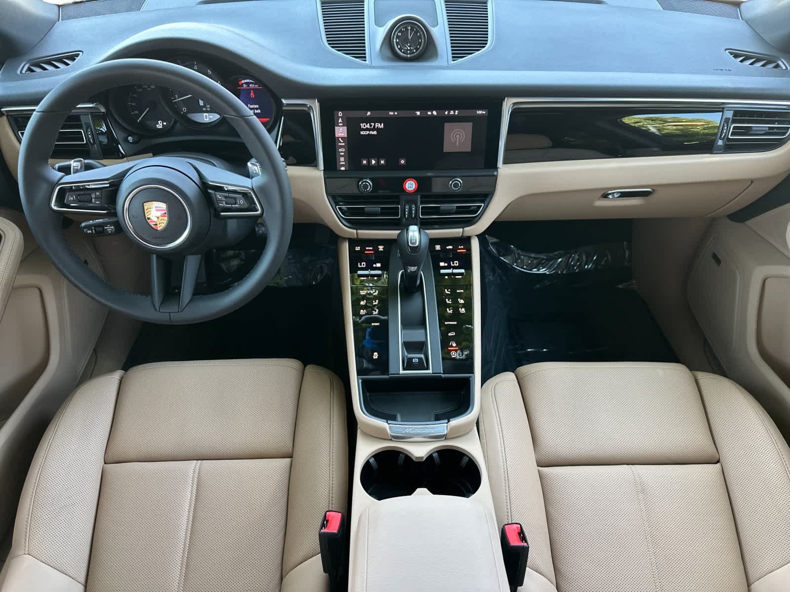 New 2026 Porsche Macan AWD/4WD image 6