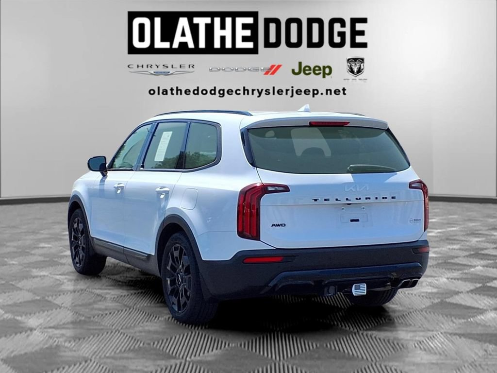 Used 2022 Kia Telluride SX w/ SX Prestige Package AWD/4WD image 3