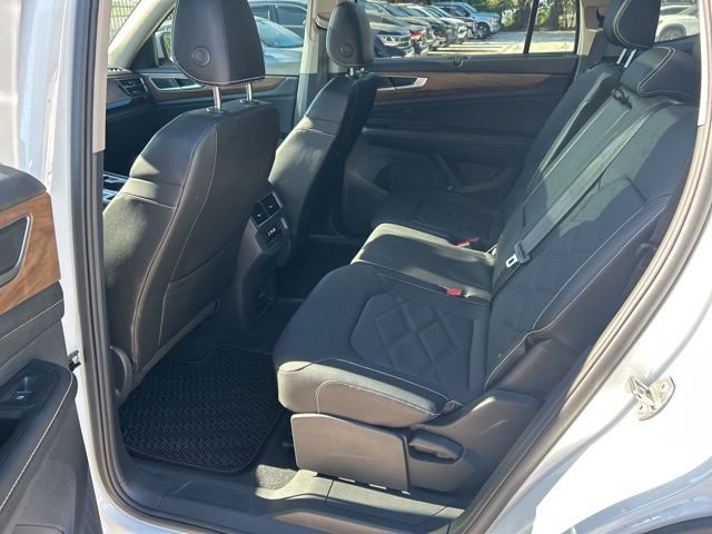 Used 2024 Volkswagen Atlas SE FWD image 6