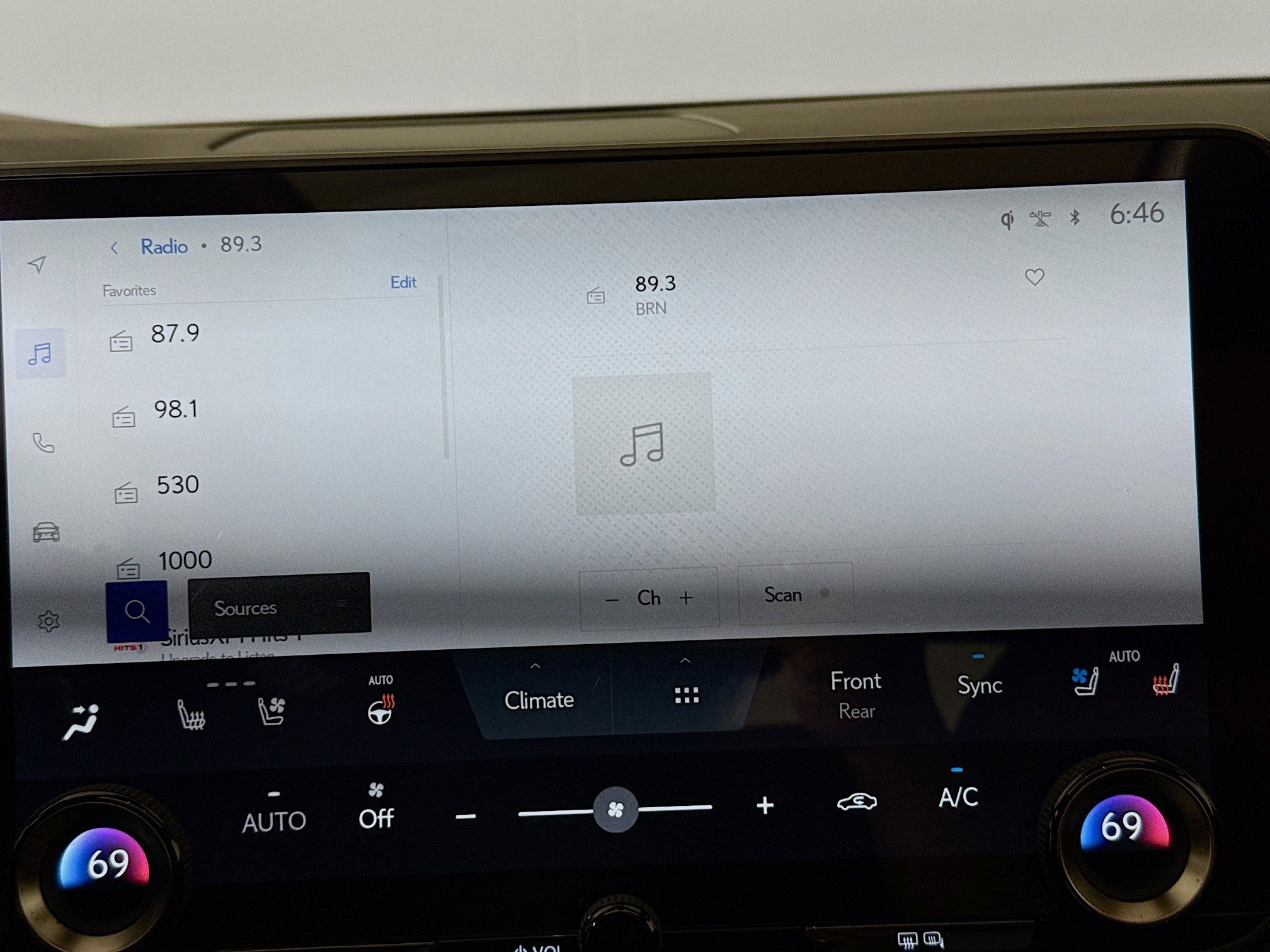 Used 2023 Lexus RX 500h F Sport AWD/4WD image 15