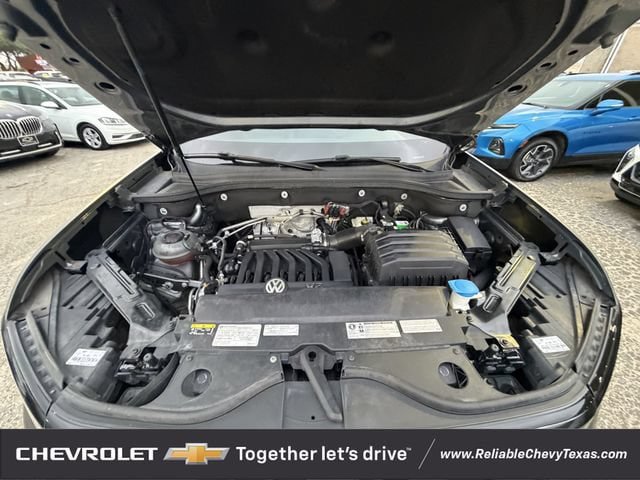 Used 2020 Volkswagen Atlas Cross Sport SEL R-Line AWD/4WD image 37