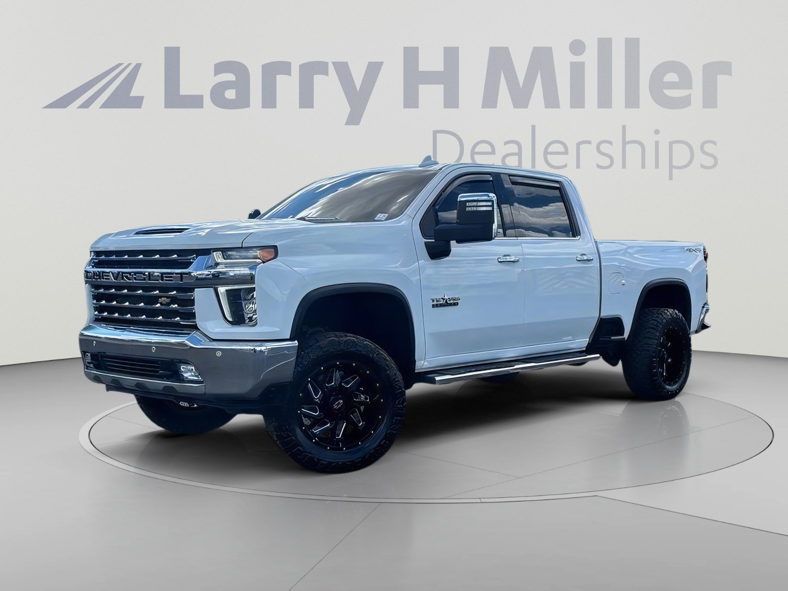 Used 2022 Chevrolet Silverado 2500 LTZ w/ LTZ Texas Edition AWD/4WD image 2
