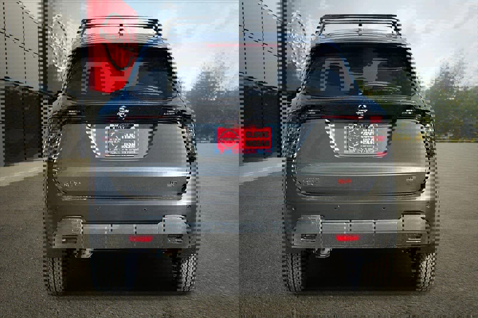 New 2026 Nissan Kicks SR image 8