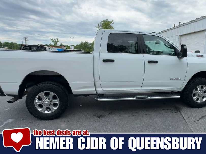 Used 2024 RAM 2500 Big Horn AWD/4WD image 9