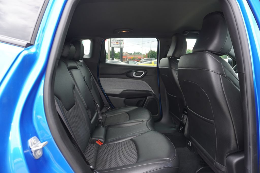 Used 2024 Jeep Compass Latitude AWD/4WD image 28