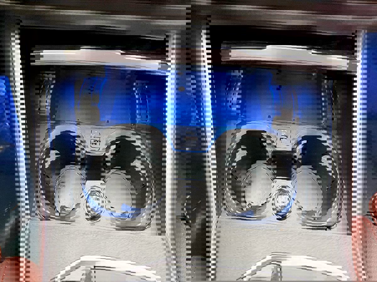 Used 2022 BMW 330e w/ M Sport Package image 58