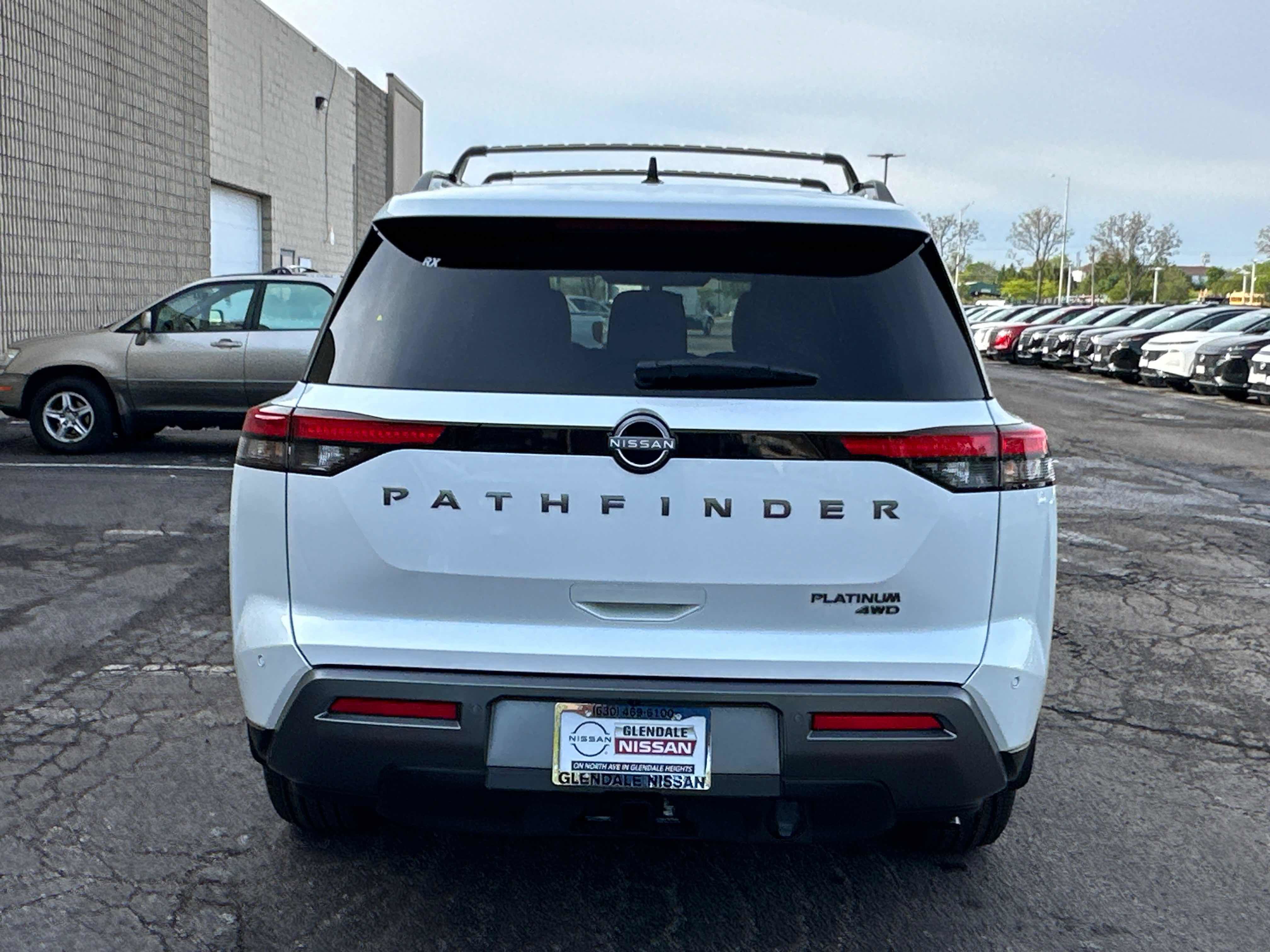 New 2026 Nissan Pathfinder Platinum AWD/4WD image 5