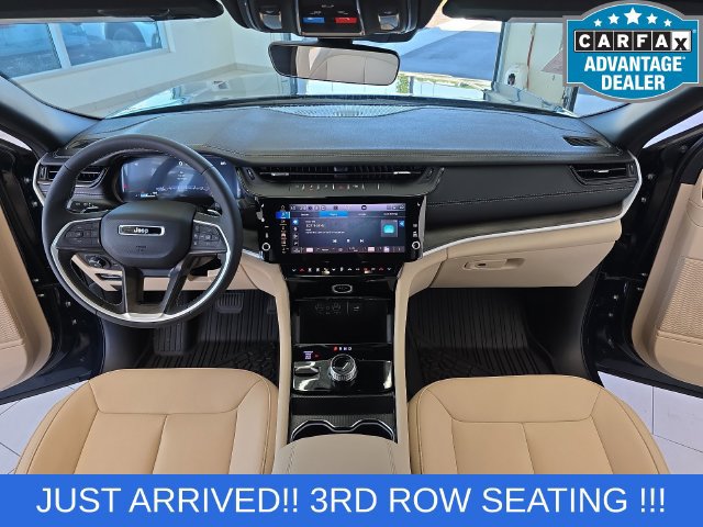 Used 2026 Jeep Grand Cherokee Limited AWD/4WD image 17