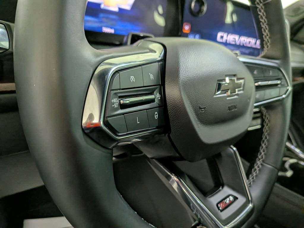 Certified 2024 Chevrolet Traverse Z71 w/ Enhanced Driving Package AWD/4WD image 24