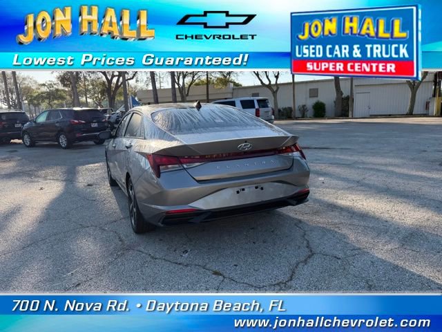 Used 2023 Hyundai Elantra SEL w/ Convenience Package image 7