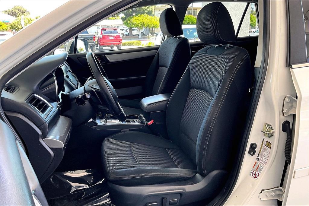Used 2017 Subaru Outback 2.5i Premium image 21