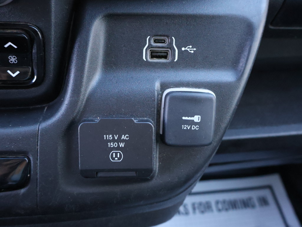 Used 2024 RAM ProMaster 2500 w/ Premium Convenience Group FWD image 25