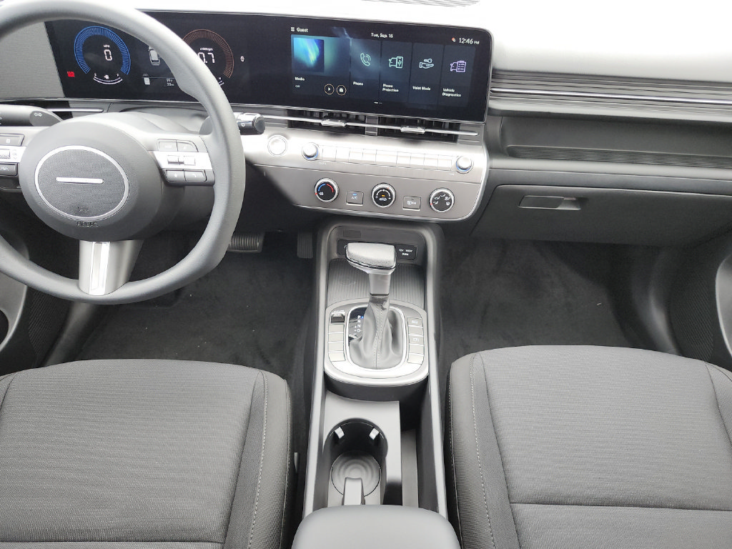 New 2027 Hyundai Kona SE FWD image 19