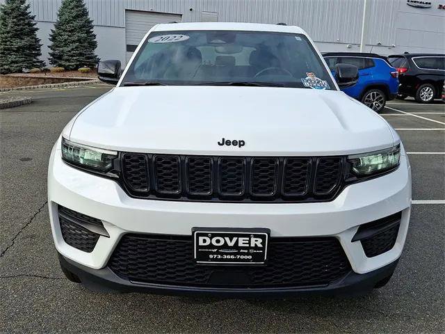 Certified 2022 Jeep Grand Cherokee Altitude image 29