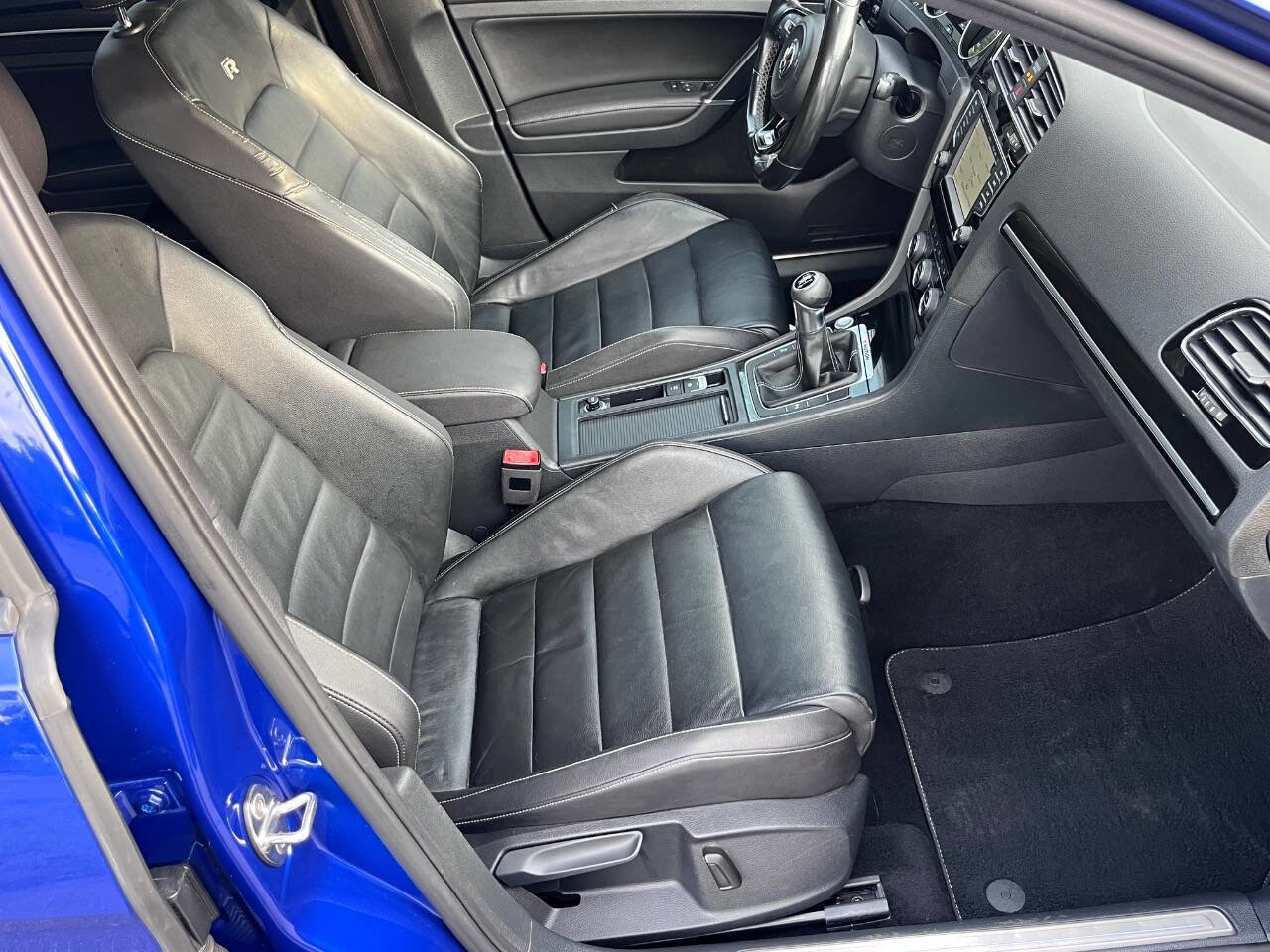 Used 2017 Volkswagen Golf R 4-Door image 25