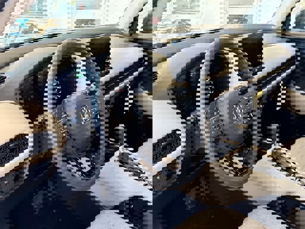 Certified 2025 Honda HR-V LX image 10