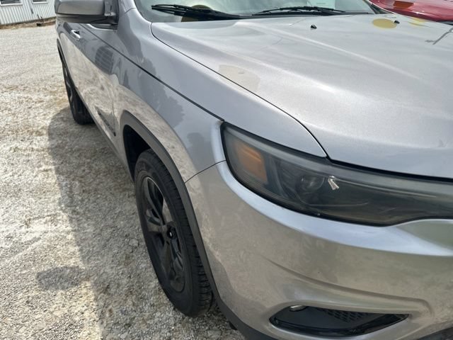 Used 2019 Jeep Cherokee Latitude Plus AWD/4WD image 17