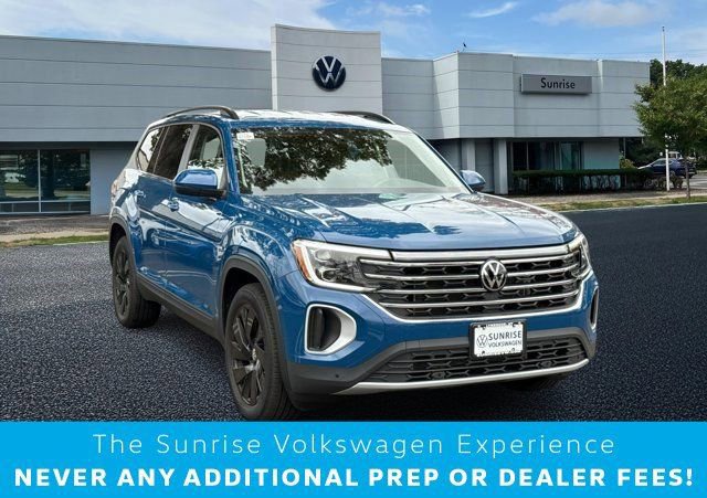 Used 2025 Volkswagen Atlas SE w/ Black Wheel Package