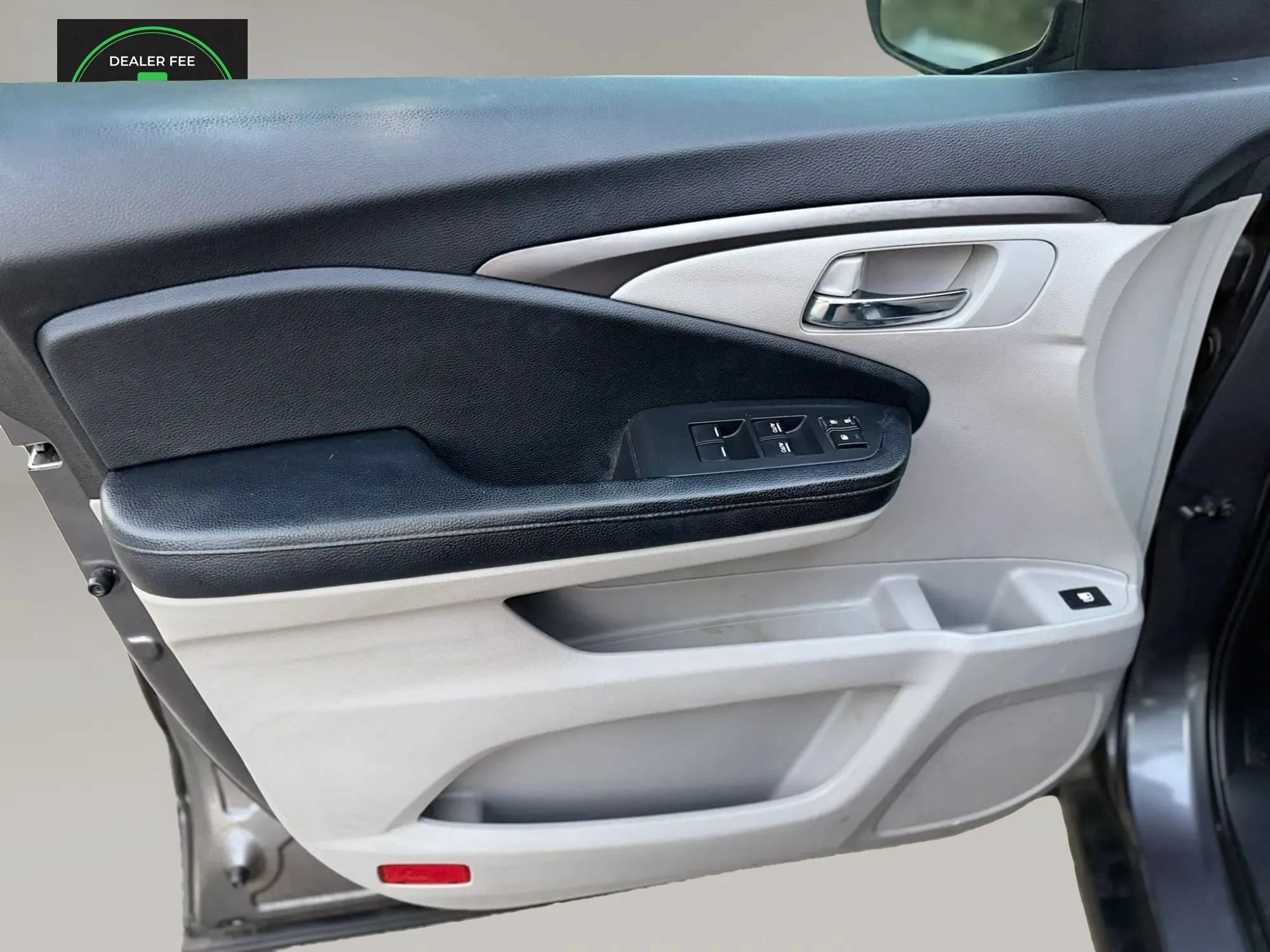 Used 2016 Honda Pilot LX image 10