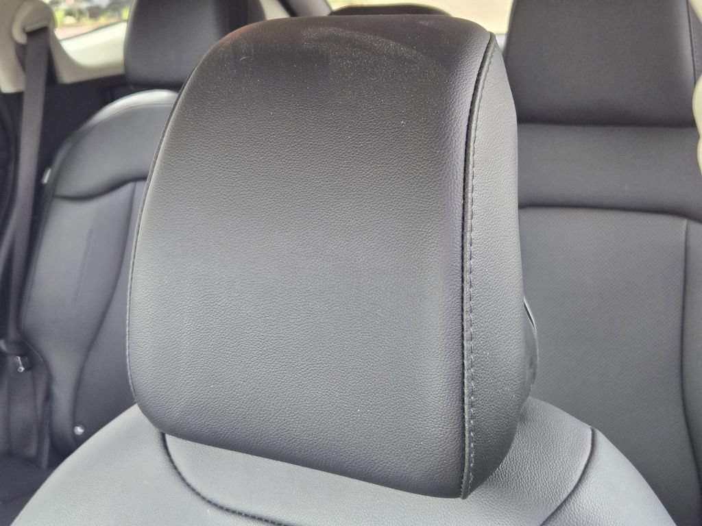 Used 2024 Kia Sportage EX FWD image 17