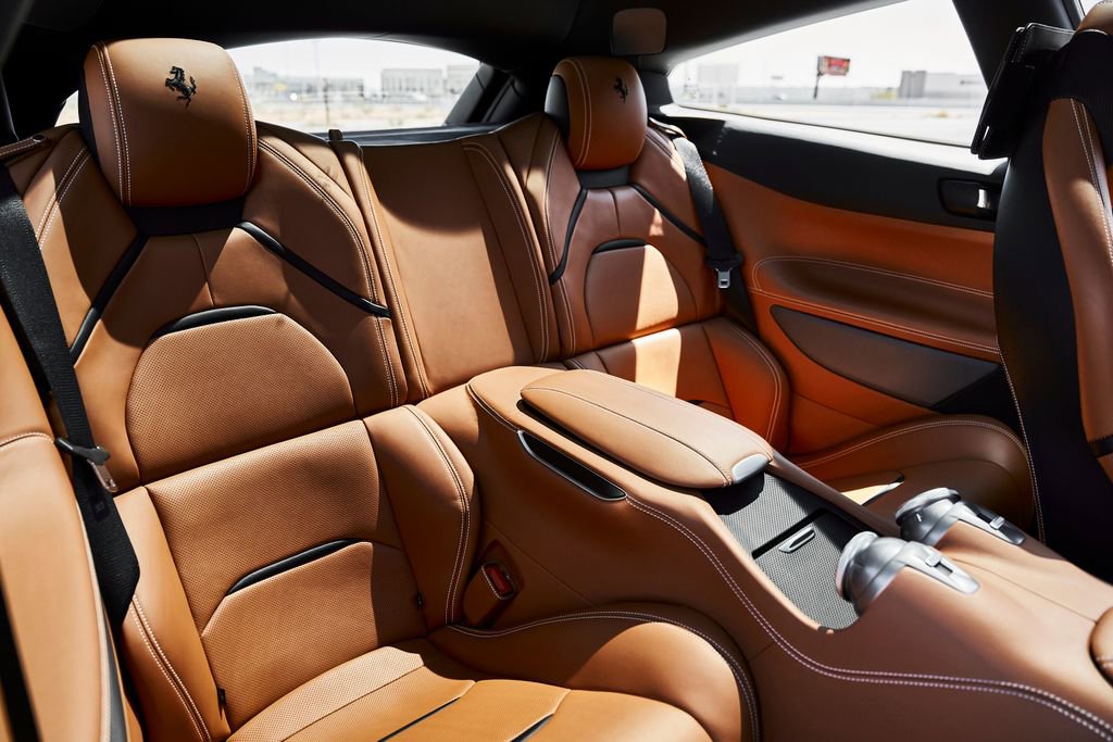 Used 2018 Ferrari GTC4Lusso image 44