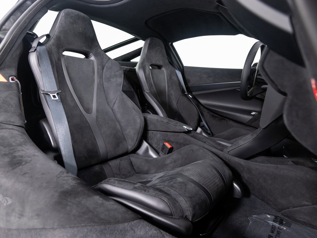 Used 2024 McLaren 750S image 33