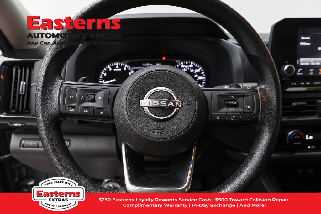 Used 2024 Nissan Pathfinder S AWD/4WD image 11