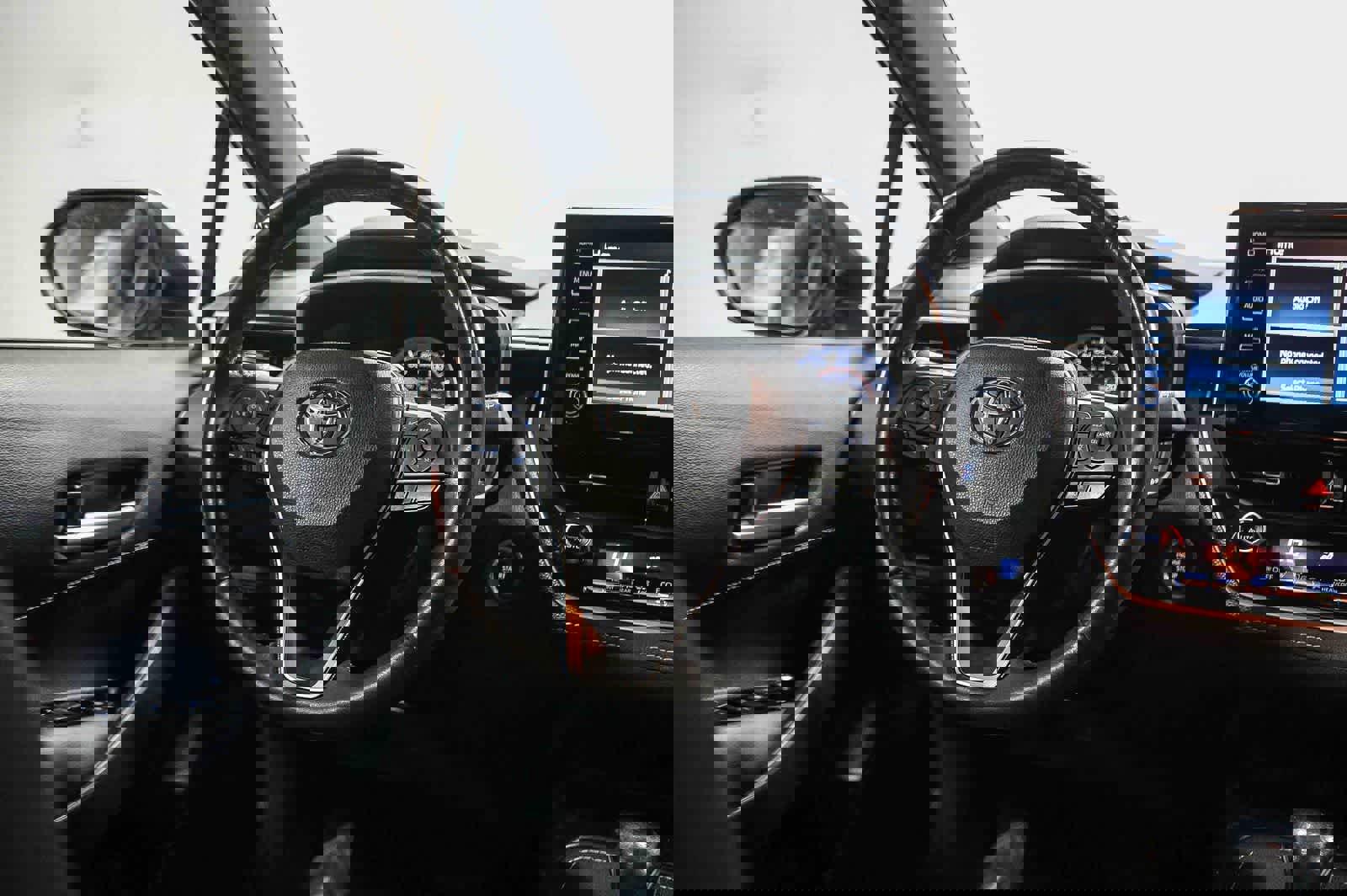 Certified 2019 Toyota Corolla SE w/ Carpet Mat Package image 15