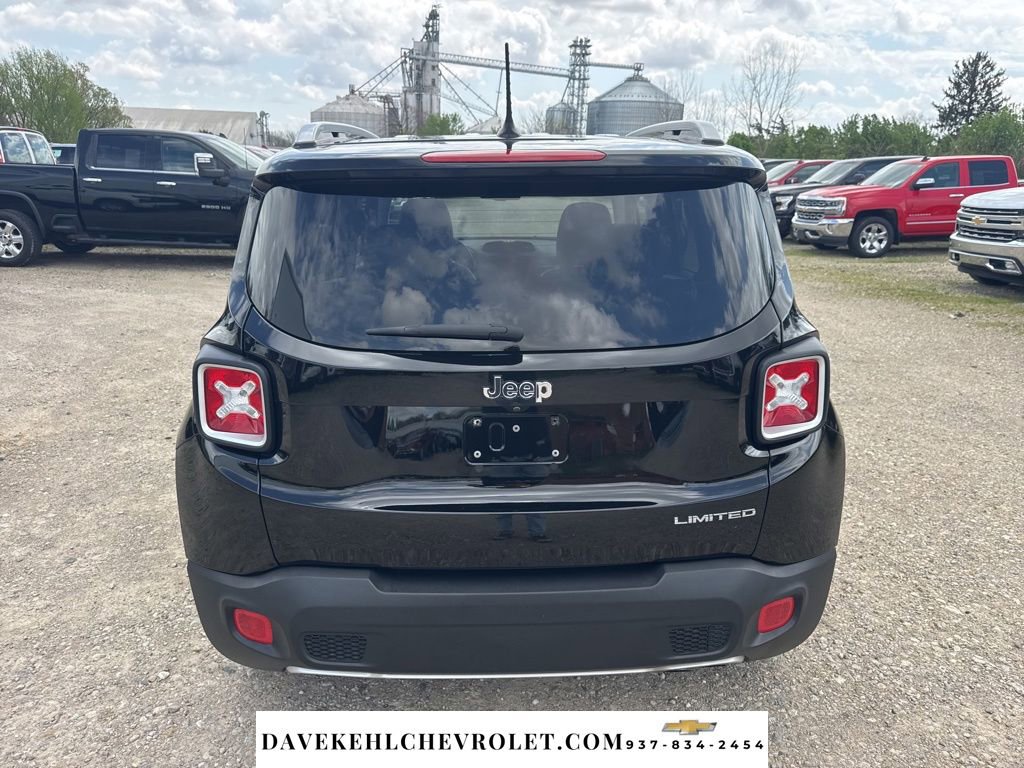 Used 2017 Jeep Renegade Limited image 4