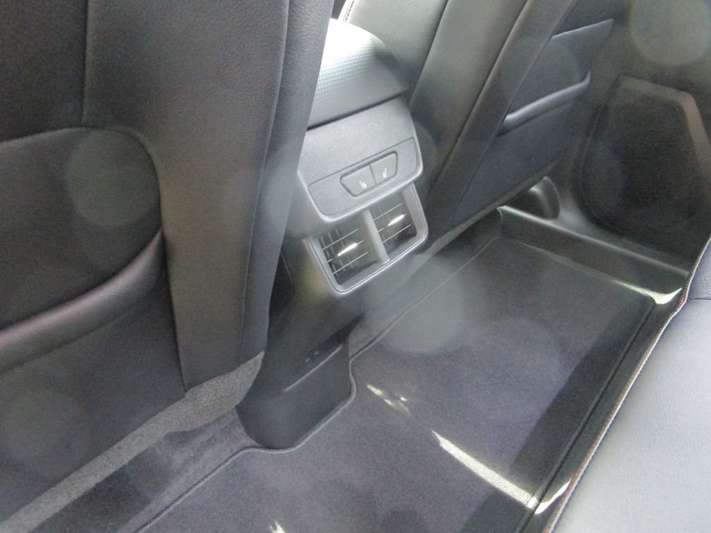 New 2026 Chevrolet Equinox RS w/ Convenience Package III FWD image 21